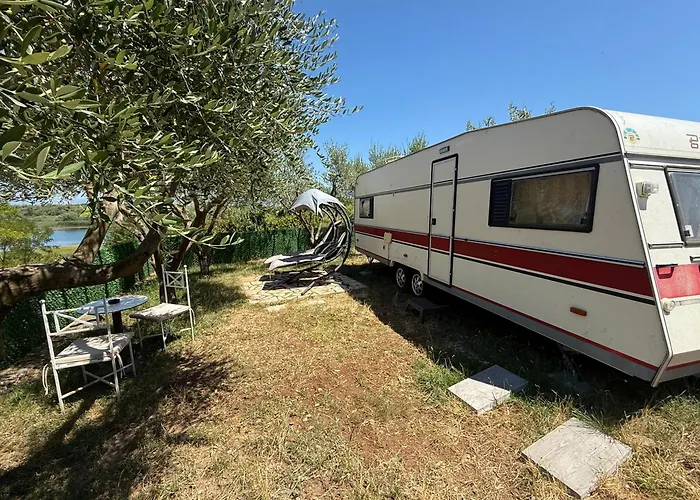 Caravan On The Lake