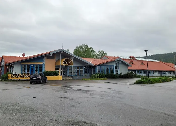 Trones Hotell & Camping