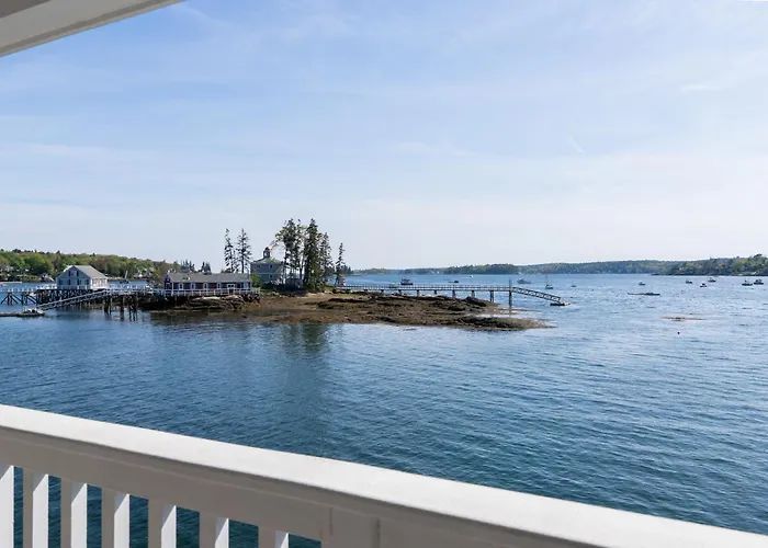 Tugboat Inn