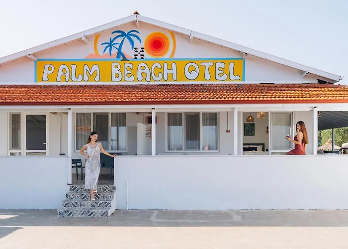 Palm Beach Hotel