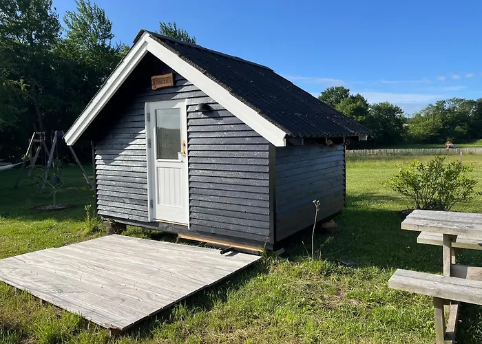 Hyggelig Hytte I Landlig Idyl