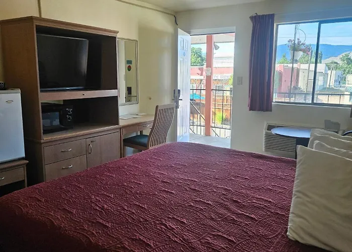 Camaray Motel