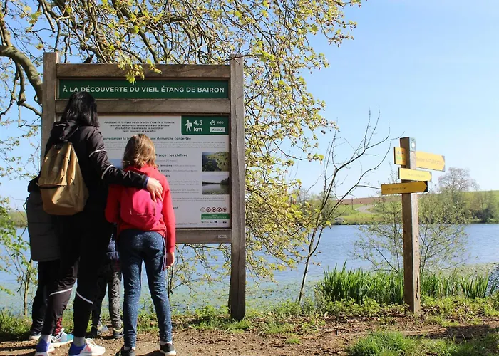 Mobil Homes 6 Et 8 Places - Camping De Bairon 08 - Emplacement Exceptionnel Bord De Lac