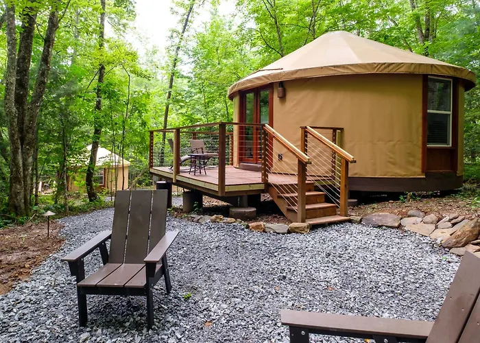 Couples Yurt - The Dreamer At Valley Bear Farms Resort