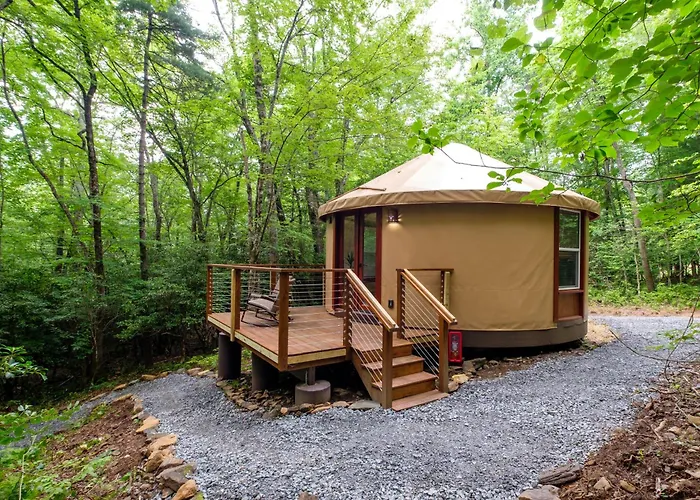 Couples Yurt - The Dreamer At Valley Bear Farms Resort