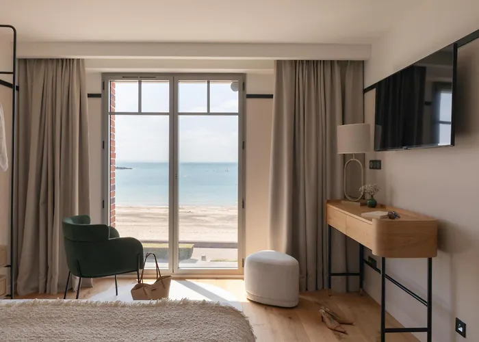 Hotel De La Plage