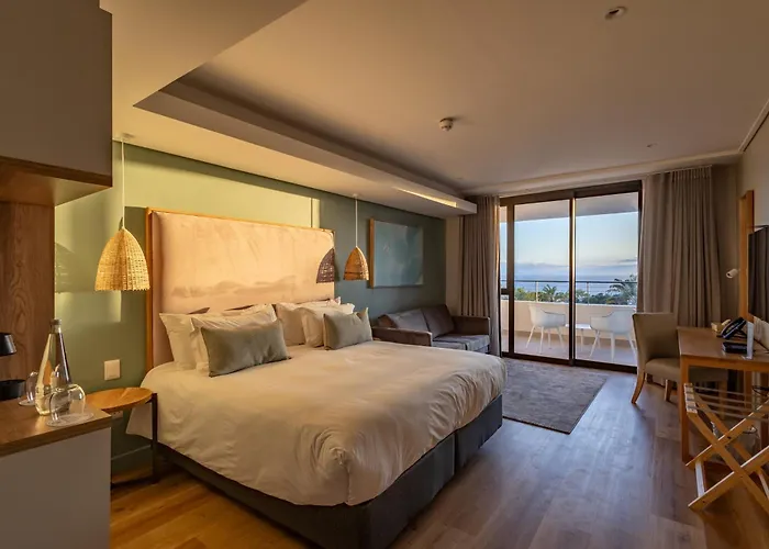 Plett Quarter Hotel - Lion Roars Hotels & Lodges