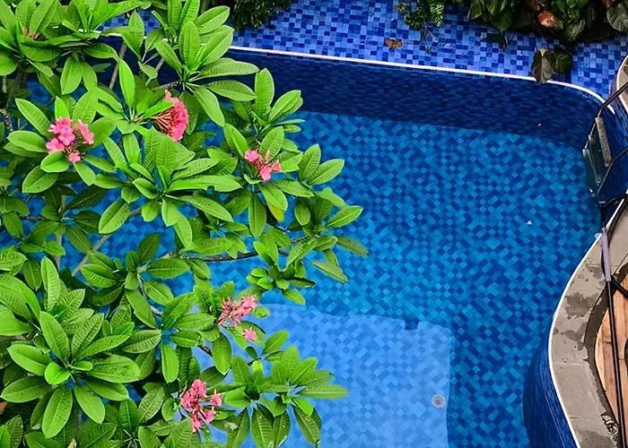 Crown Hotel Pangandaran