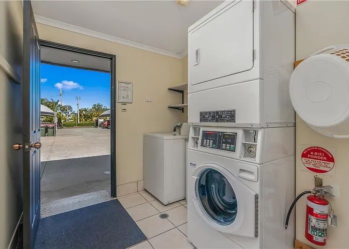 Caboolture Central Motor Inn. Surestay Collection By BW