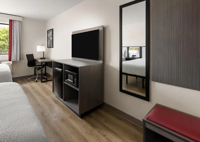 Ramada By Wyndham York Harrisburg Hershey