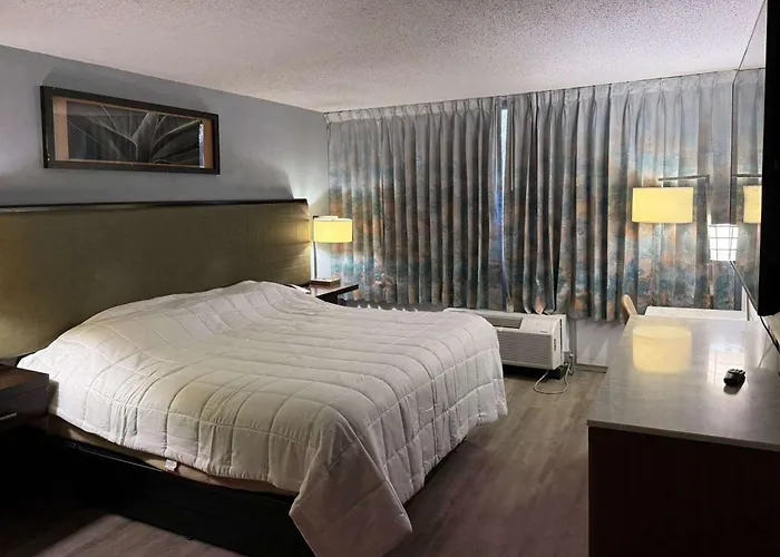 Suburban Studios Fairborn - Dayton