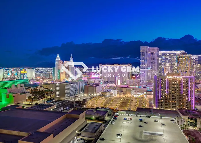 Lucky Gem Penthouse & Luxury Suites At Mgm Signature Resort, Balcony Strip View 2605