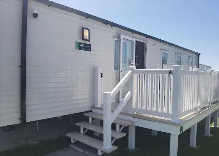 Big Boss Caravan-Camber Sands,Sleep 8, Free Wi-Fi, Netflix, Parking
