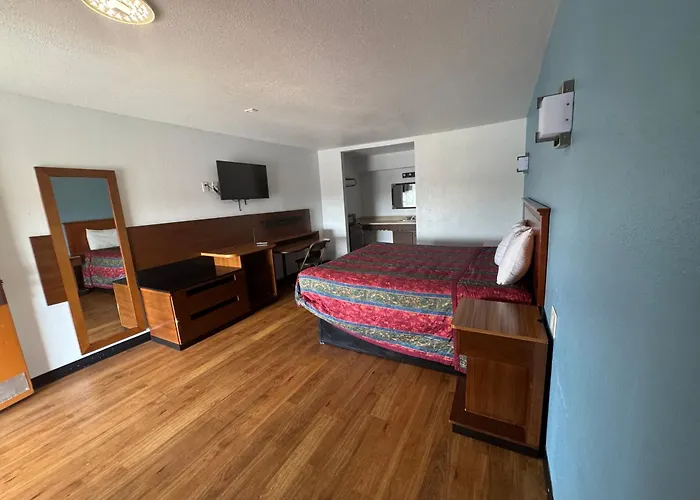 Spanish Trails Inn