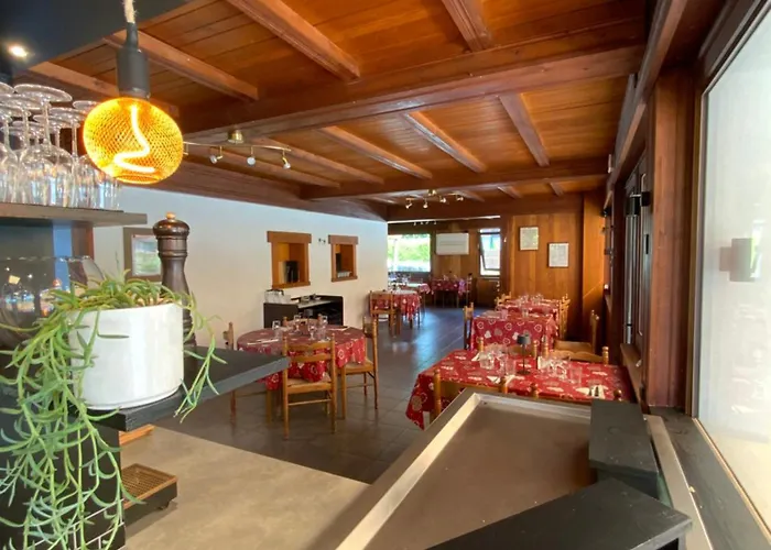 Hotel-Bar-Restaurant Les Domes De Miage