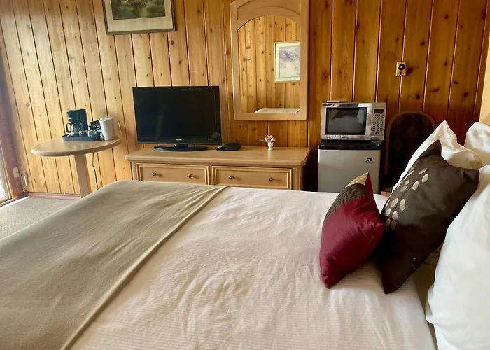 Rocky Mountain Springs Lodge
