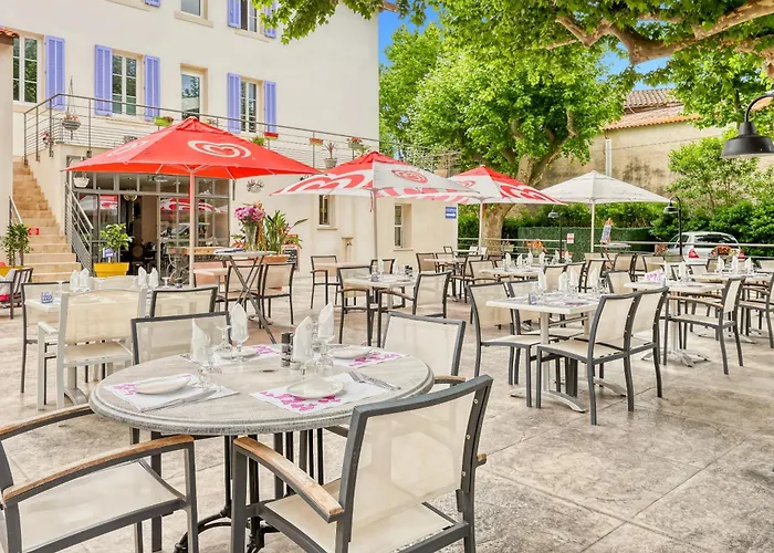 Hotel Restaurant Le Castel Fleuri