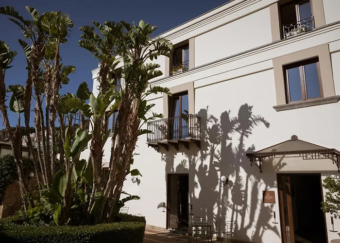 Villa Dei Melograni Boutique Hotel