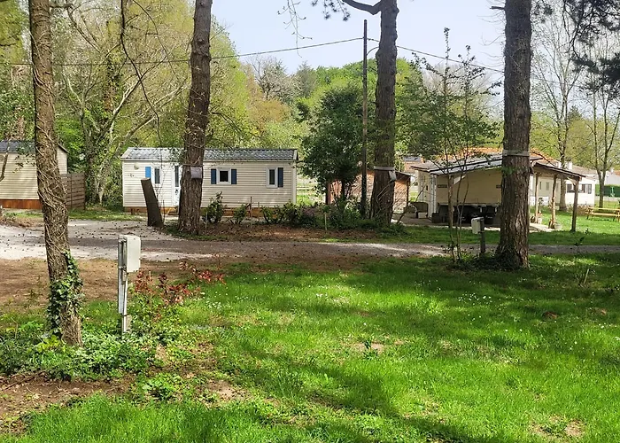 Camping Du Bois Fleuri