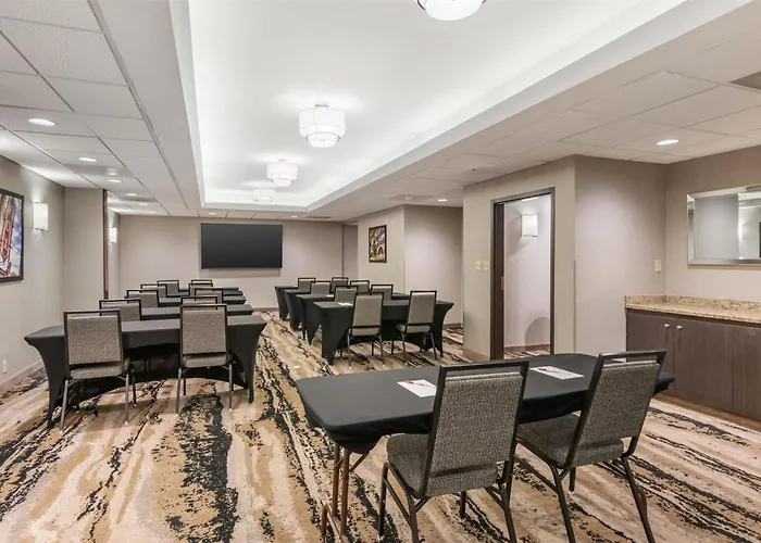 Drury Inn & Suites Atlanta Morrow