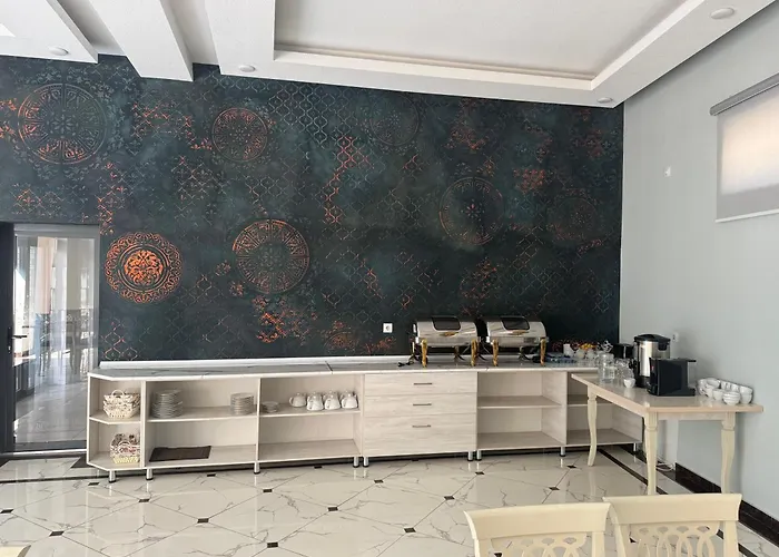 Emin Hotel