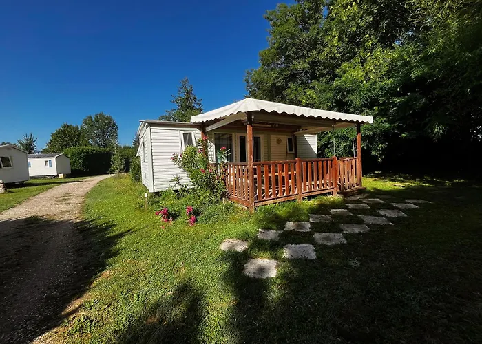 Camping Les Avenieres