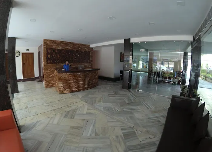 Hotel Mourya Inn