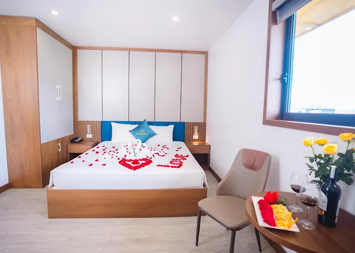 Crystal Holiday Ha Long Hotel