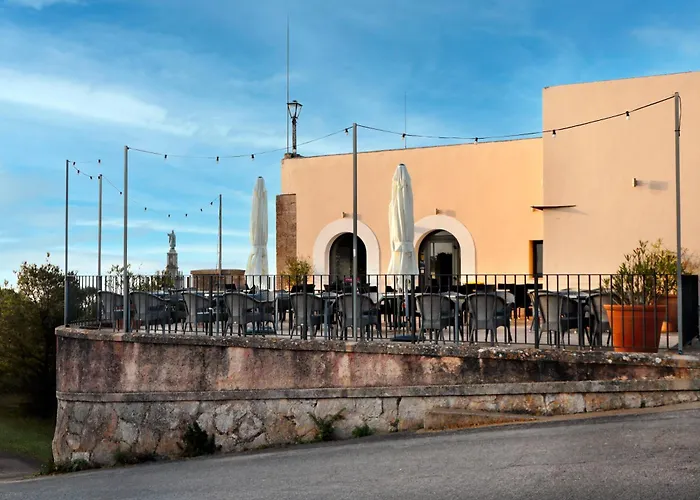 Petit Hotel Hostatgeria Sant Salvador