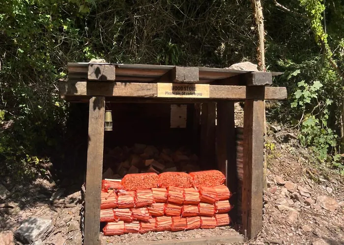 Stones And Stars Boutique Glamping In Radford Quarry