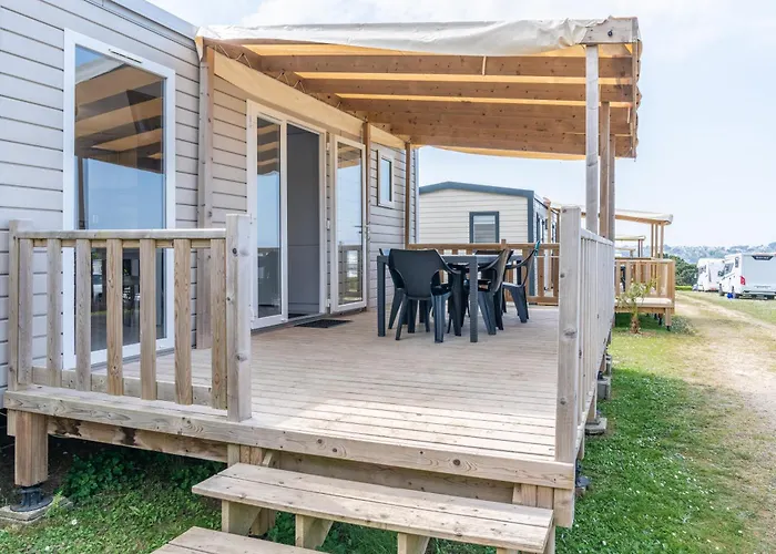 Camping De La Corniche - Plestin-Les-Greves
