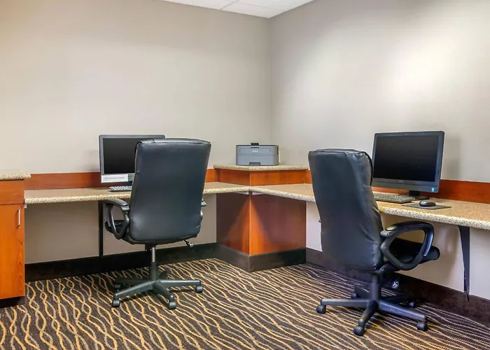 Sleep Inn & Suites Milwaukee Airport