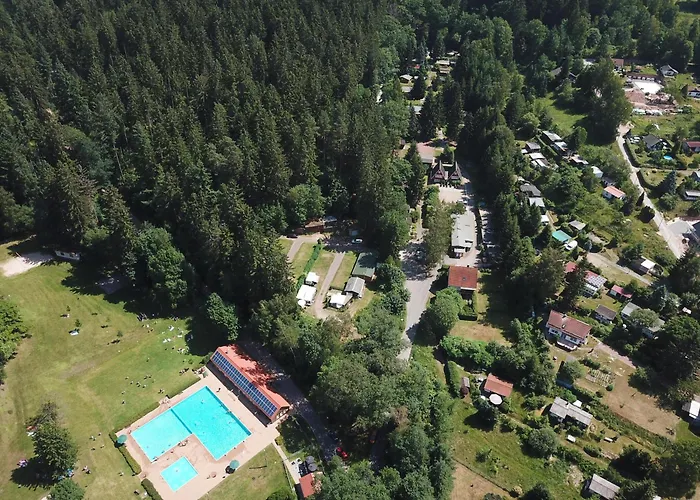 Campingplatz & Bungalowdorf Am Waldbad