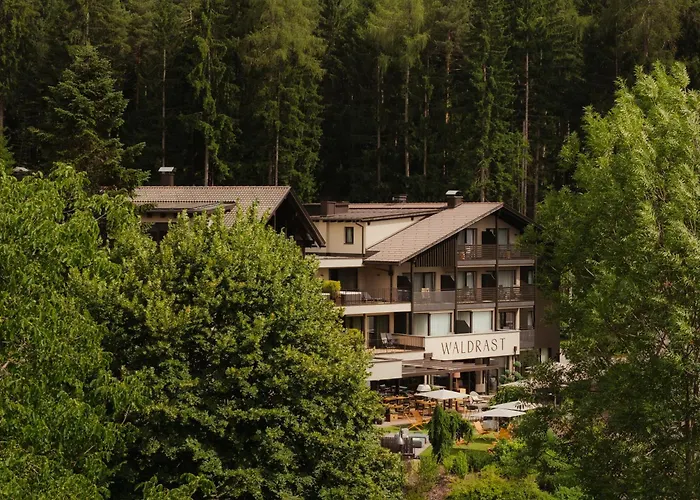 Waldrast - Forestside Living