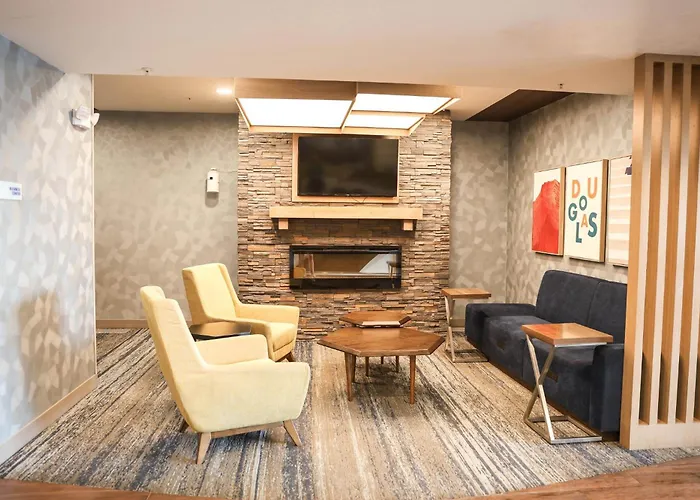 Holiday Inn Express & Suites Douglas By Ihg