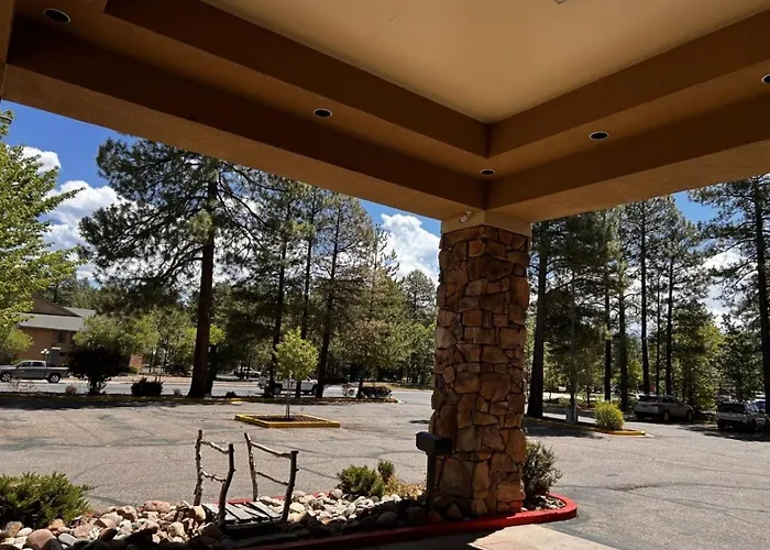 Greentree Inn & Suites Pinetop