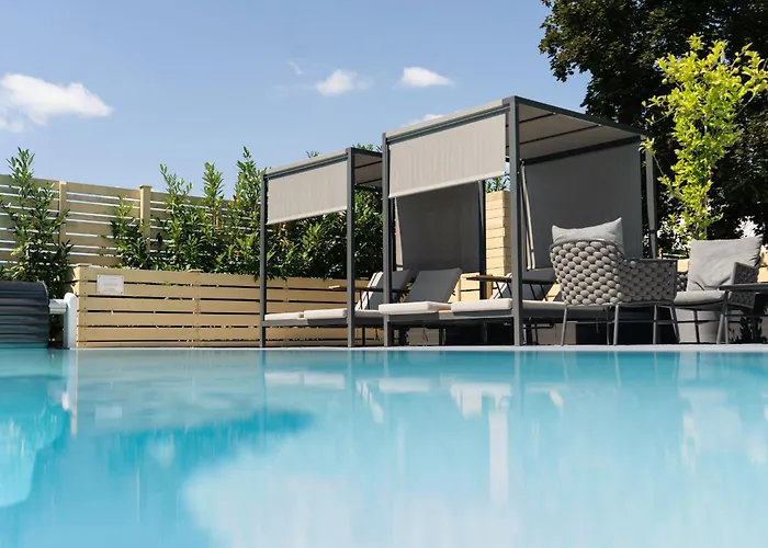 Kracher Hotel Doppelzimmer - Fuer Maximal 4 Personen Inklusive Pool