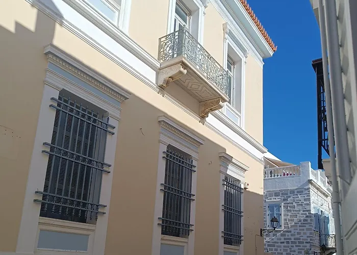 6 Roosevelt Str