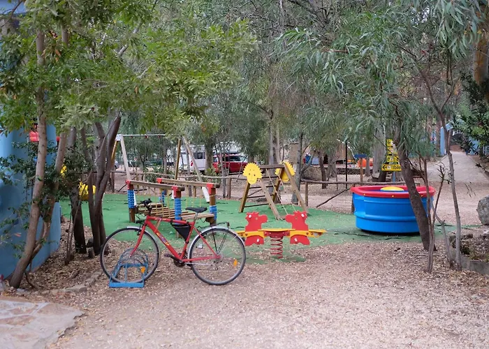 Happy Camp Mobile Homes In Selema Camping