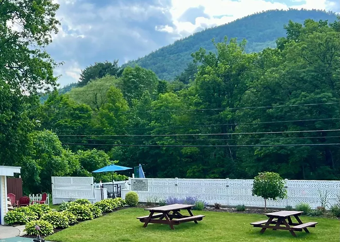 Green Acre Motel