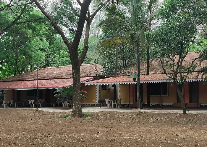 Pinewood Resort