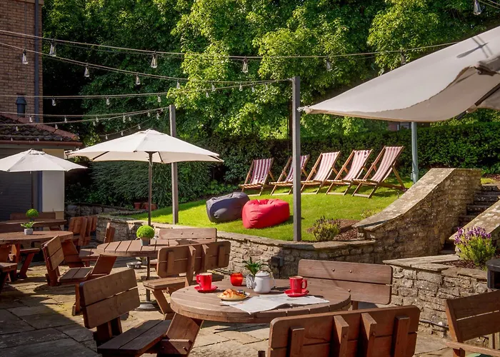 Lodge At Bristol