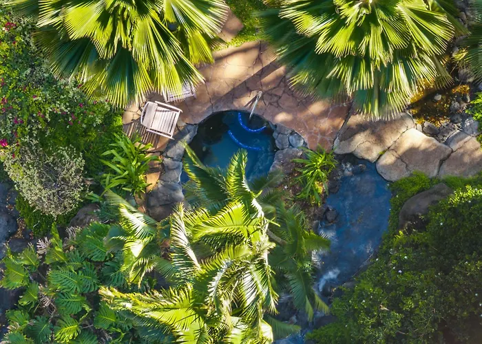 Petite Retreat At Kahana Falls
