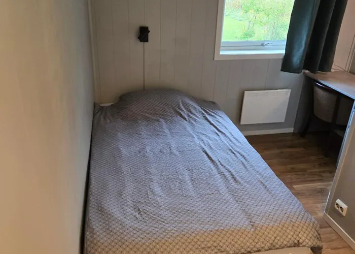 Vestavind Hytter Og Rom As