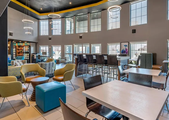Clarion Pointe Indianapolis Airport