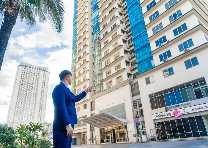 Astoria Plaza