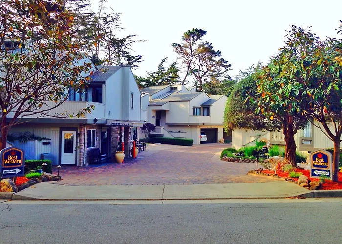 Best Western The Inn & Suites Pacific Grove