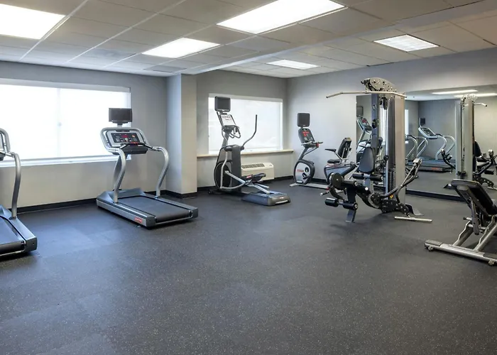 Courtyard By Marriott Baldwin Park