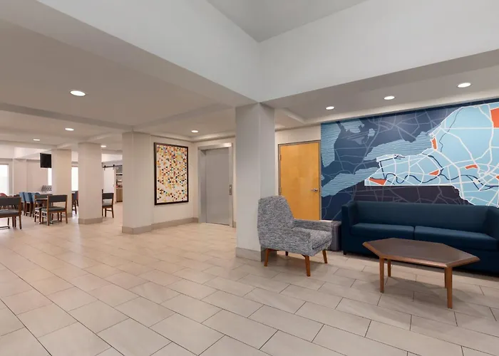 Holiday Inn Express Syracuse Airport By Ihg