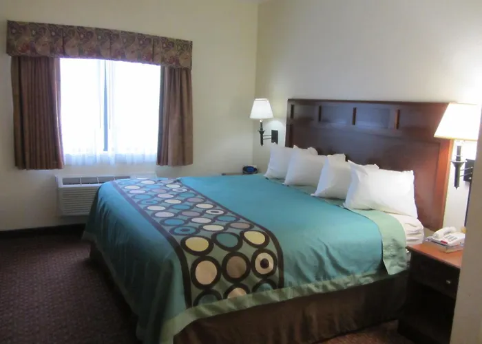 Super 8 By Wyndham Abilene South Hotel